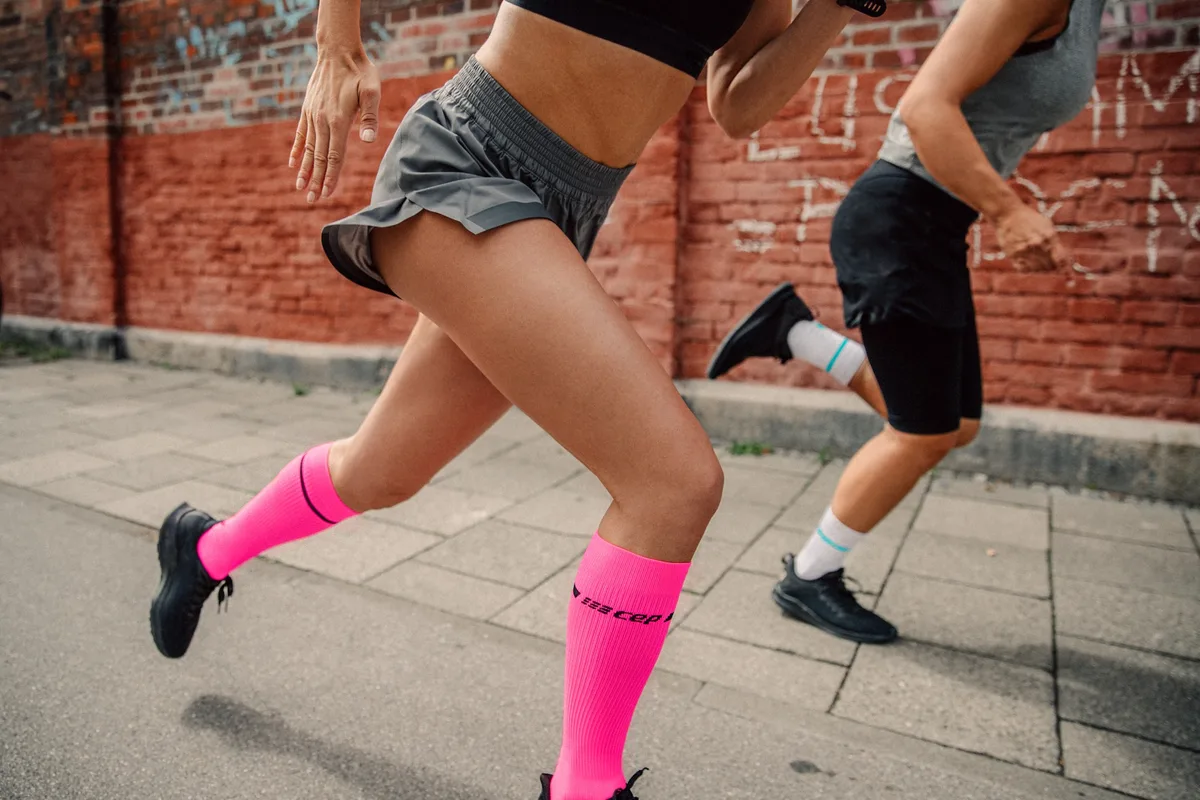 CEP NEON Collection