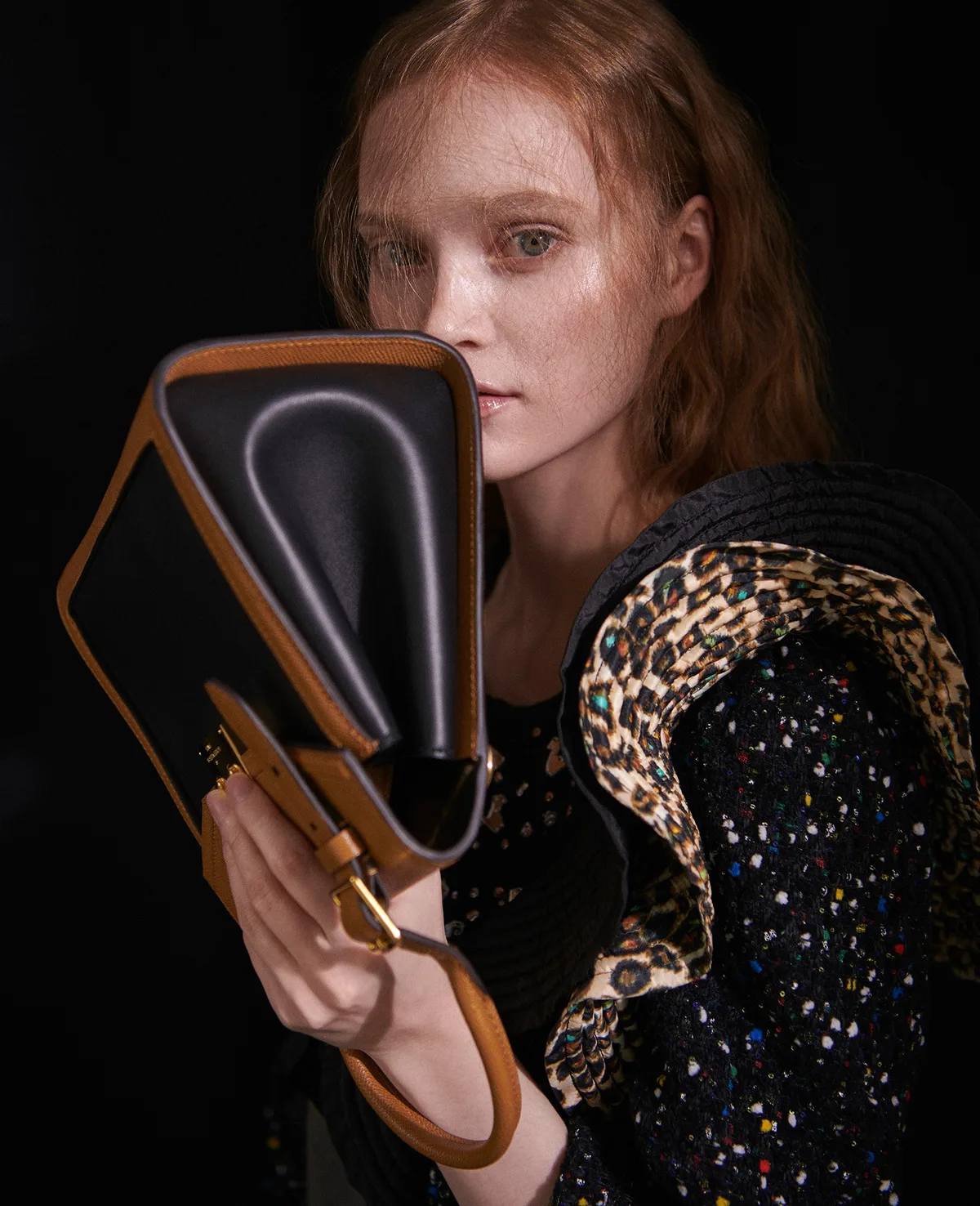 L'Officiel Editorial